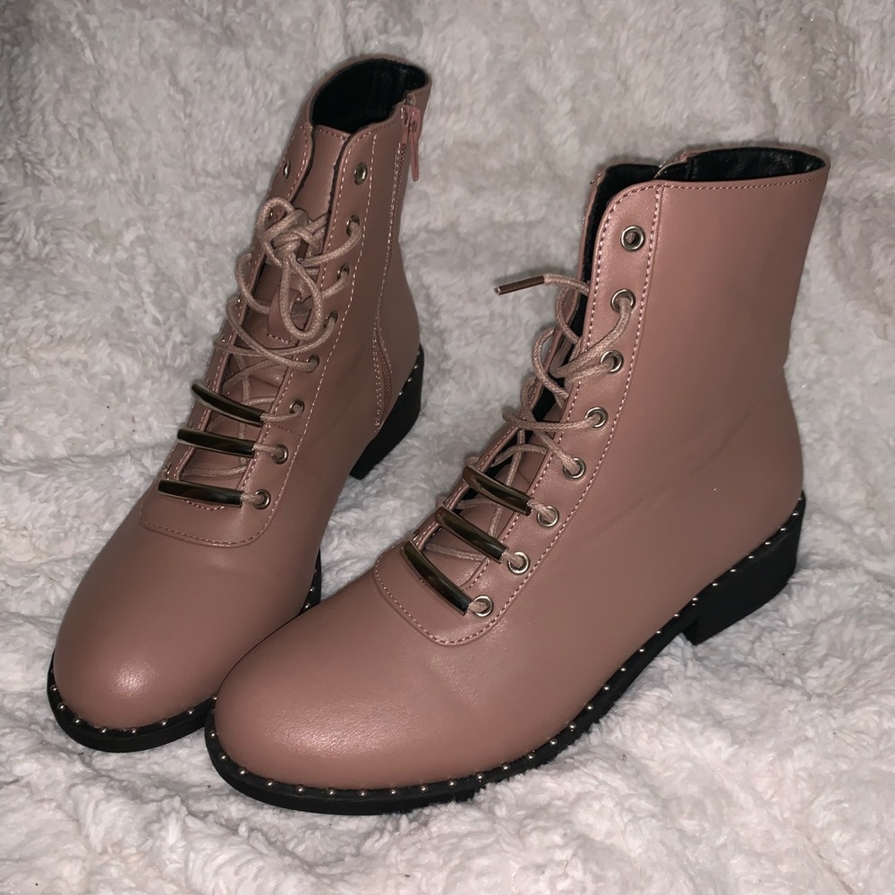 NWOB Rue 21 Mauve Combat Boots